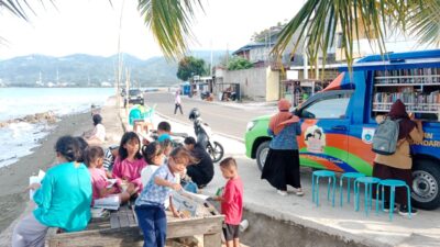 Perpusip Sulbar Buka Perpustakaan Keliling di Pasar Malam Rakyat Tinambung
