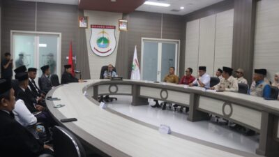 Lepas 27 PPHI, Gubernur Sulbar Tekankan Pelayanan dan Kesabaran di Tanah Suci