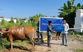 18 Cabang PT MNM Secara Serentak Salurkan Daging Kurban Kepada Warga Desa