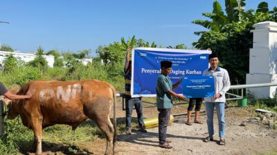 18 Cabang PT MNM Secara Serentak Salurkan Daging Kurban Kepada Warga Desa