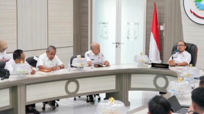 Gubernur Sulbar Ultimatum 13 Perusahaan Sawit, Naikkan Harga TBS atau Siap Hadapi Sanksi Pencabutan Izin