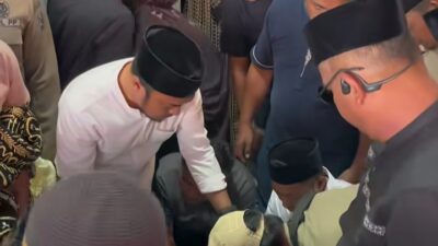Kapolres Enrekang Beserta Jajaran Melayat, Sampaikan Duka Mendalam atas Wafatnya Ibunda Bupati Yusuf Ritangnga