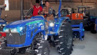Bupati Enrekang Serahkan 23 Unit Alsintan ke Petani, Lapor Jika Ada Pungutan!