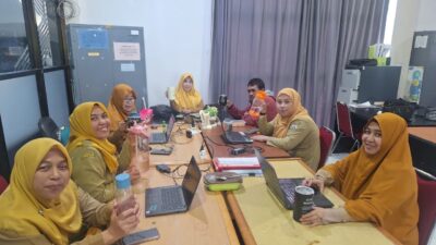 Pakai Botol Plastik di Rapat Pegawai Bapperida Sulbar Kena Denda Rp500 Ribu