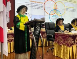 Prof. Dr. Erma Suryani Sahabuddin, M.Si, : Gaungkan Ekopedagogi Digital, Tutup Orasi Ilmiah Dengan Air Mata Dan Kenangan Bimbingan Orang Tua Tercinta