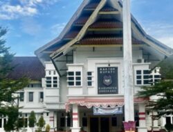 Enrekang – Warga Curhat di Kolom FB Bupati Soal Bibir Sungai di Perbatasan Enrekang-Toraja, 2 Rumah dan Jalan Poros Terancam