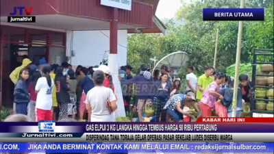 Berita Video : Gas Elpiji 3 Kg Langka Hingga Tembus Harga 50 Ribu Pertabung, Disperindag Tana Toraja Gelar Operasi Pasar Sekejab Ludes Diserbu Warga