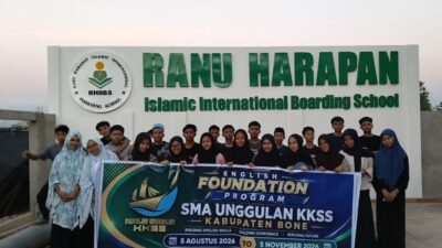 Langkah Nyata SMA Unggulan KKSS Bone Bersaing Tingkat Internasional Wujudkan English Foundation  