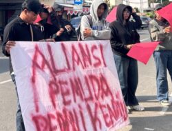 Tuntut Transparansi Kasus Tambang Emas Ilegal di Kalumpang Puluhan Anggota APPK Geruduk Polresta Mamuju