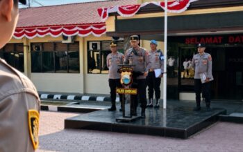 Kapolres Enrekang Pimpin Apel, Ingatkan Personel Soal Senpi hingga Bhabinkamtibmas