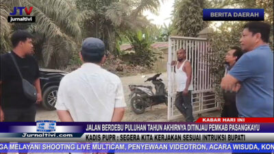 Berita Video : Jalan Berdebu Puluhan Tahun Akhirnya Ditinjau Pemkab Pasangkayu,Kadis PUPR : Segera Kita Kerjakan Sesuai Intruksi Bupati