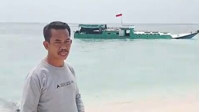 Kapal Dinas Kecamatan Pulau Balakbalakang Saat Menjemput Bantuan Beras Kementrian Karam