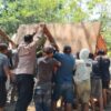 Kapolres Enrekang Turun Langsung Evakuasi Mobil Box Kecelakaan di Poros Enrekang–Maiwa